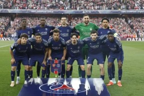 利物浦围绕欧冠再遭质疑巴黎圣日耳曼强势反弹备战法国杯，网友：风云突变里尔集结日迎来里程碑 -九游在线入口